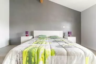 Aamiaismajoitus (B&B) Grande Chambre Privée Avec Salle De Bain Et Wc