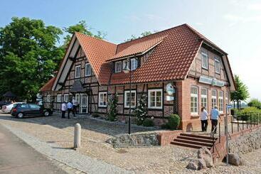 ホテル Fischhaus Am Schaalsee