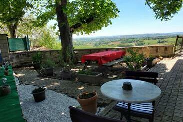 Пансион Studio Bellevue 3 Rue Du Bourg A Montastruc 47380 Entrée Indépendante