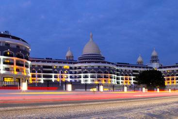 Diamond Premium Hotel & Spa