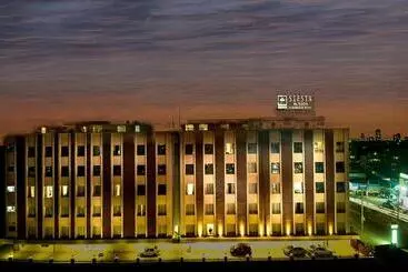 The Altruist Business Hotel Hitech