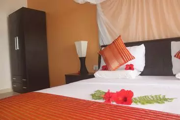 هتل Villa Fleur De Lys