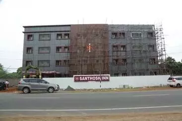 Hotelli Santhosh Inn