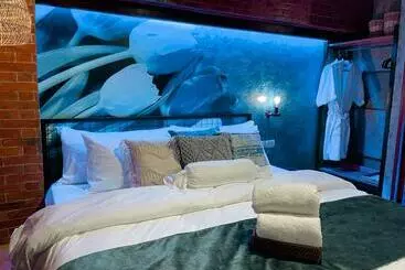 Hotel Blue Tulip 4mins From Mactan Airport