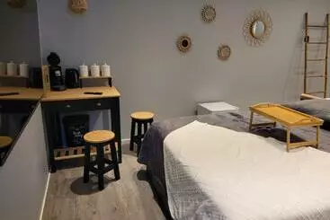 Otel Chambre Privative Avec Baignoire Balneo