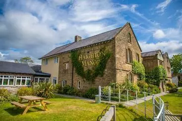 Hotel Haighton Manor Brunning And Price