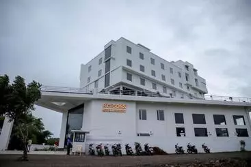 Pg Sons Hotel And Resort