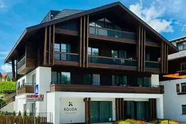 アパートホテル Rouda Luxury Retreat Am Kronplatz