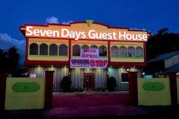 پانسیون Seven Days Guest House