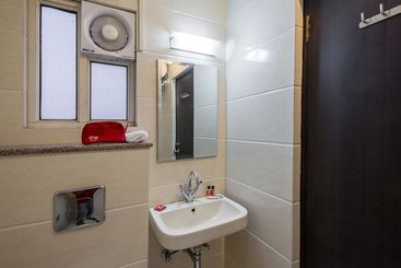 Hotel Oyo Premium Malviya Nagar Jln Marg