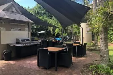 Apartment Sanctuary Beach Resort