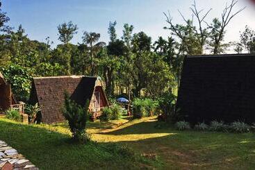 Resort Turtle Pond Home Stay