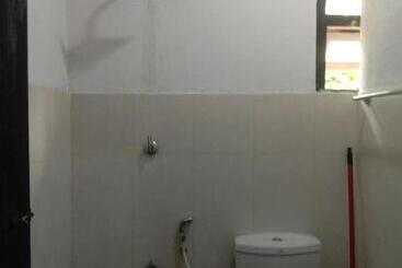 Pensionat Unawatuna White Villa