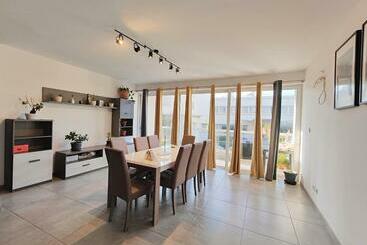 פנסיון Large Central Apartment Near Valletta & Seafront