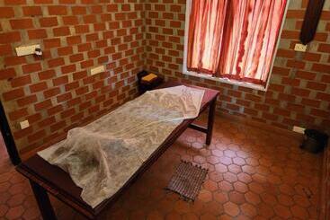 Hotel Treebo Trend God S Own Country Ayurveda Resorts