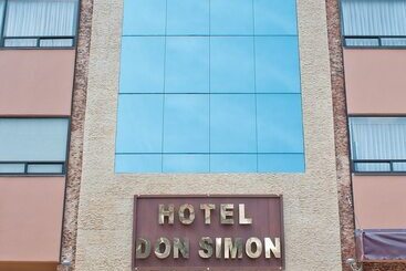 בית מלון כפרי Don Simon