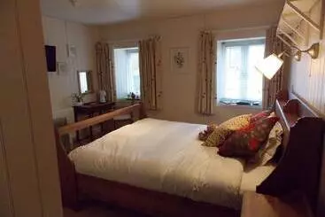 Отель The Vobster Inn