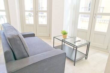 Apartamento Malagaurbanrooms  Central Suites