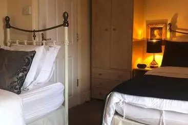 پانسیون Dalehurst Guesthouse