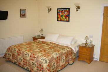 مبيت وإفطار The Grange