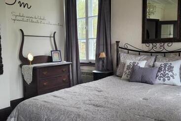 펜션 Om Chalet 3 Avec Spa Et Accès Au Fleuve