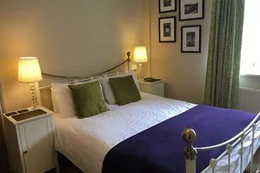 Ashbury Bed & Breakfast