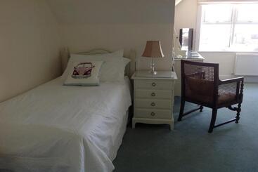 צימר Bassets House