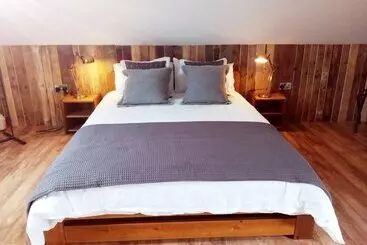 Worth House Bed And Breakfast