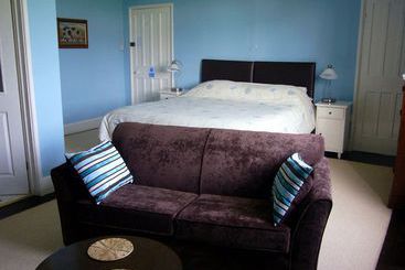 Dilton Court Farm B&b