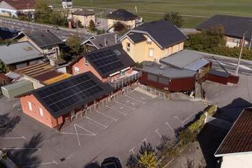 בית מלון כפרי Contact  Les Ailes