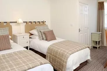 בית מלון כפרי The Lamb At Angmering