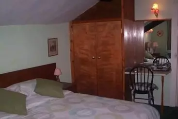 פנסיון The Copper Kettle