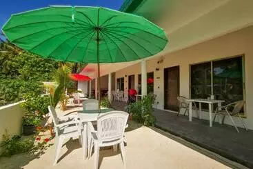 پانسیون Summer Stay Thoddoo