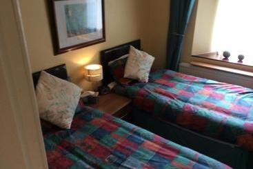 Ashgrove Bed And Breakfast