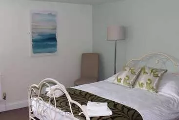 مبيت وإفطار The Waggon & Horses