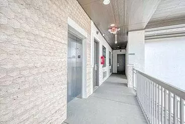 Surestay Hotel By Best Western Houston Southeast