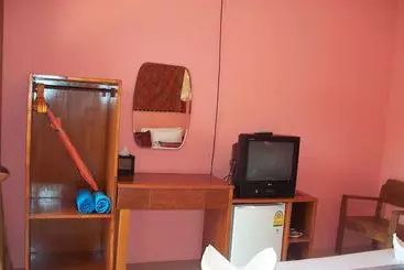 酒店 Bophut Beach Tiny Resort