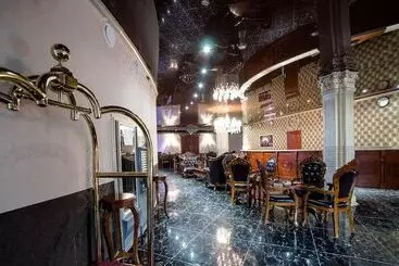 アパートホテル Diana