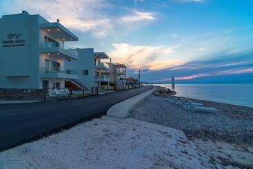 פנסיון Costavasia Boutique Apartments