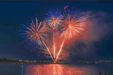 住所  Pet Friendly, Unique 4 Bed Bungalow In Porthcawl