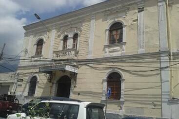 Bed and Breakfast Hojas Quito Life