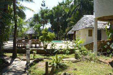 هتل آپارتمان Diani Star Homes