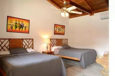 Kurort  Parrot Cove Lodge