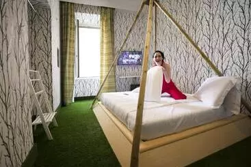 هتل Guesthouse O Affittacamere Irooms Campo Dei Fiori