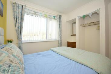 Beach Front 3 Bed Cottage And Hot Tub Kessingland