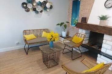 ホテル Logis Loire