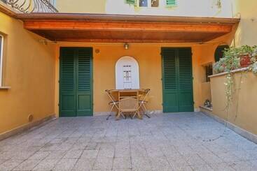 Hôtel (catégorie 1/2 *) Lodge 106