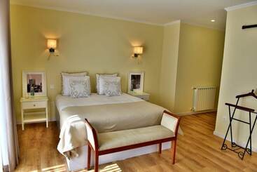 تختخواب و صبحانه Douro Mool Guest House