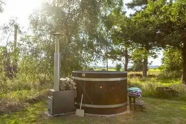 Mökkimajoitus Lotus Belle Tents Sleeping Up To 7 Guests