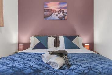 レジデンス Inviting 2 Bed House In Milton Keynes   Netflix